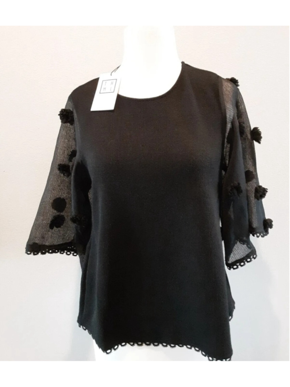 FIONA SWEATER▪︎BY THML▪︎ POM POMS▪︎BELL SLEEVES▪︎BLACK RIBBED BODICE▪︎SZ XS▪︎NWT